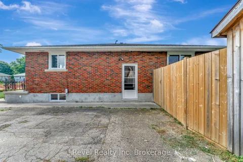396 Powell Street, ON N4S 3T6