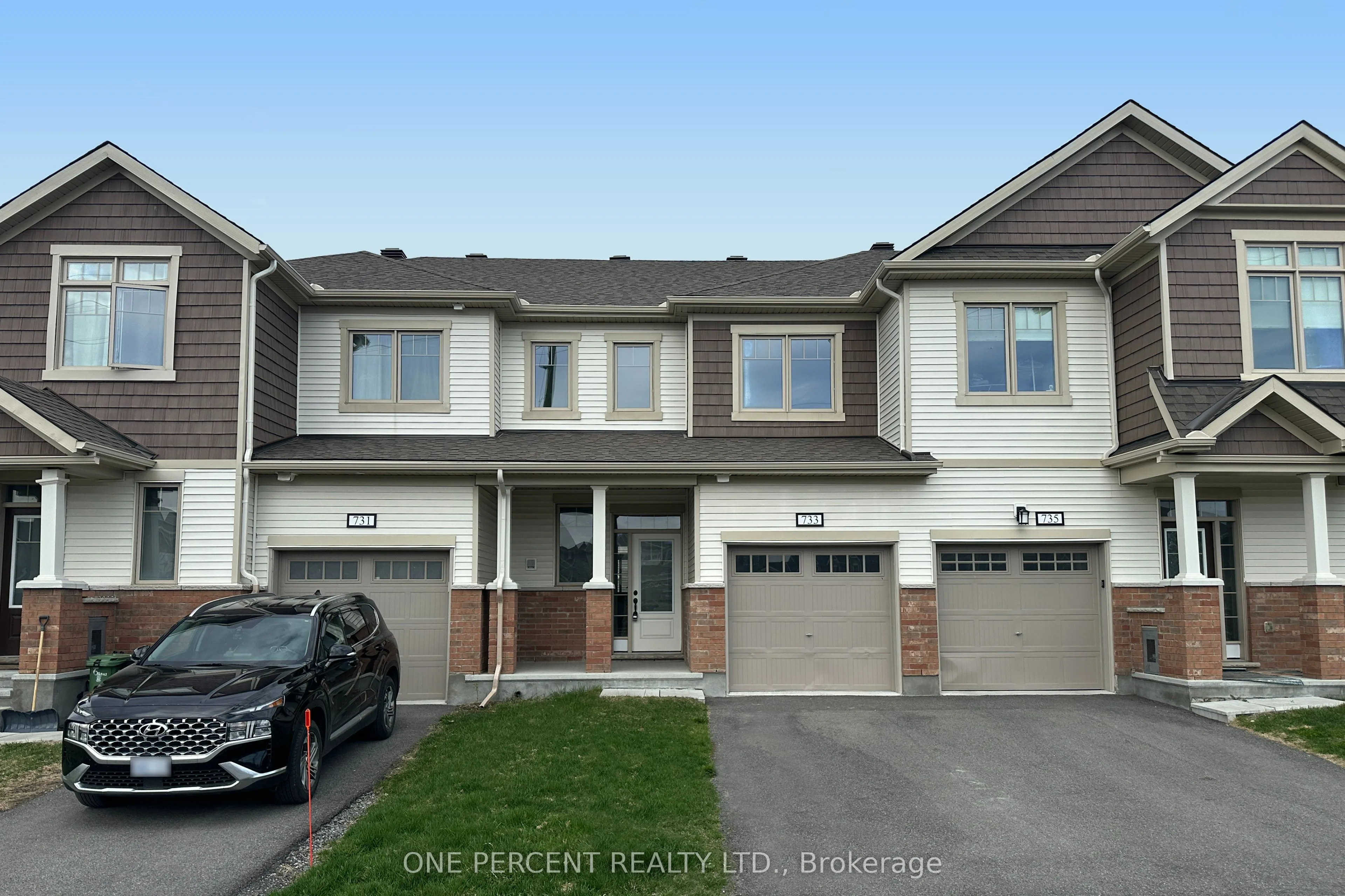 733 Megrez Way, ON K2J 6S8
