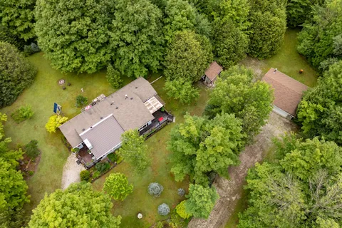 255263 1 Concession, ON N0H 2V0