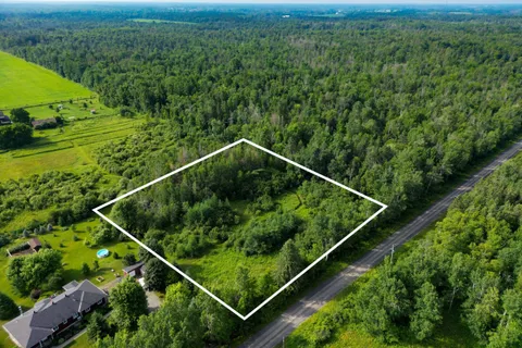 2630 Mcmullen Road, ON K0G 1J0