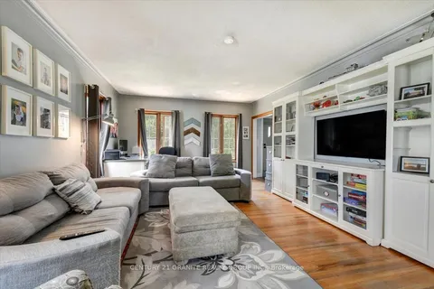 18 Highschool Lane, ON K0L 1C0