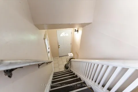 43 York Street, ON L2R 6C2