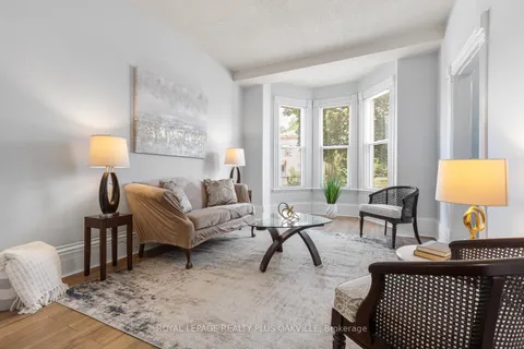 213 Darling Street, ON N3S 3X1