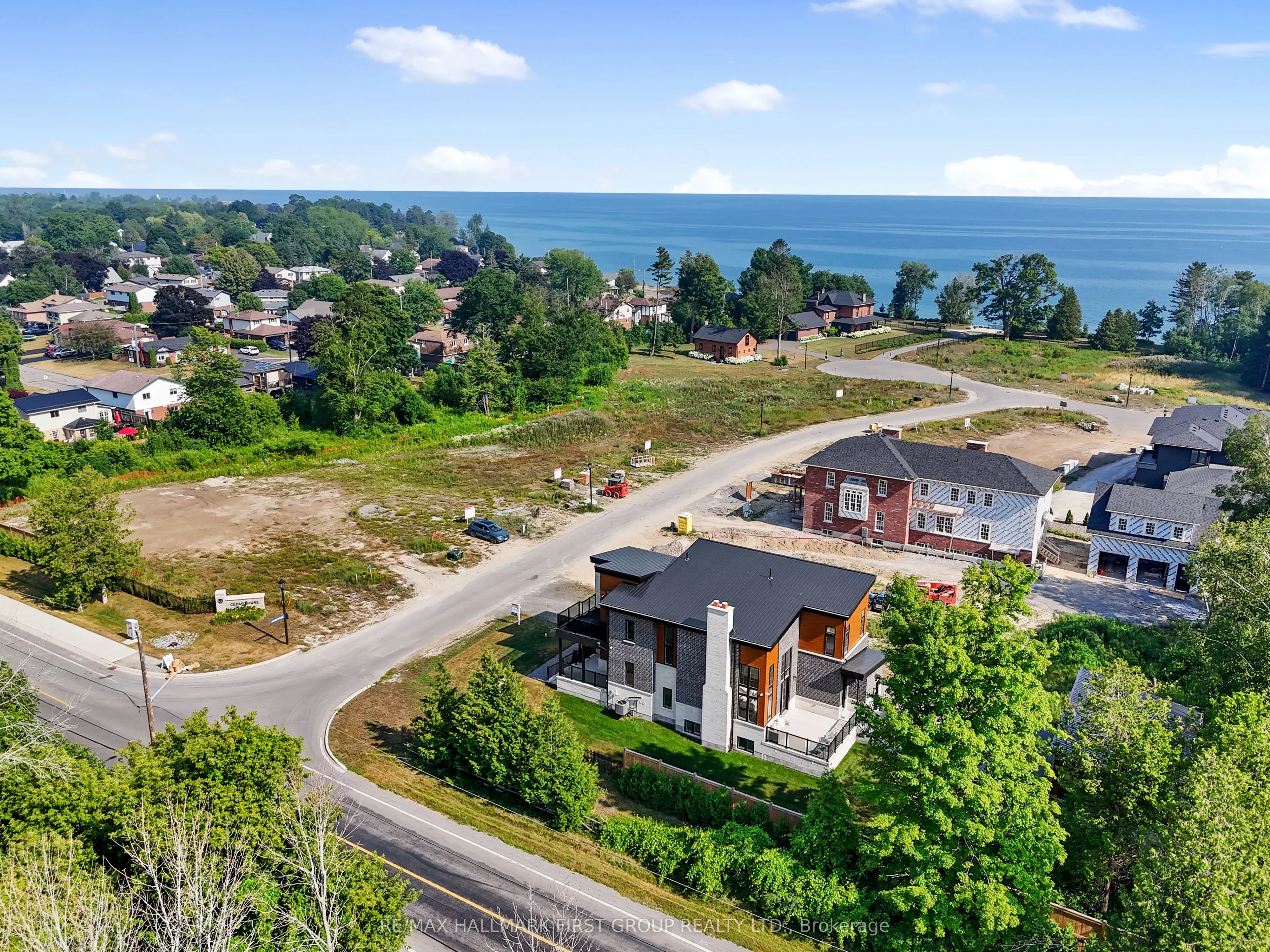 213 Suzanne Mess Boulevard, ON K9A 3L3