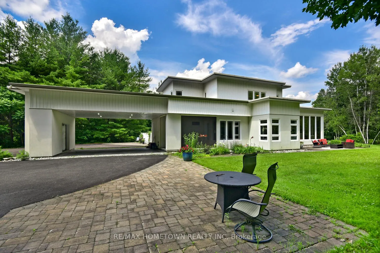 1326 LILY BAY Drive, ON K6V 7C5