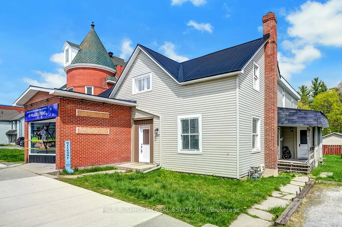 47 Madawaska Street, ON K7S 1R8