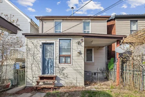 1122 Cannon Street, ON L8L 2J8