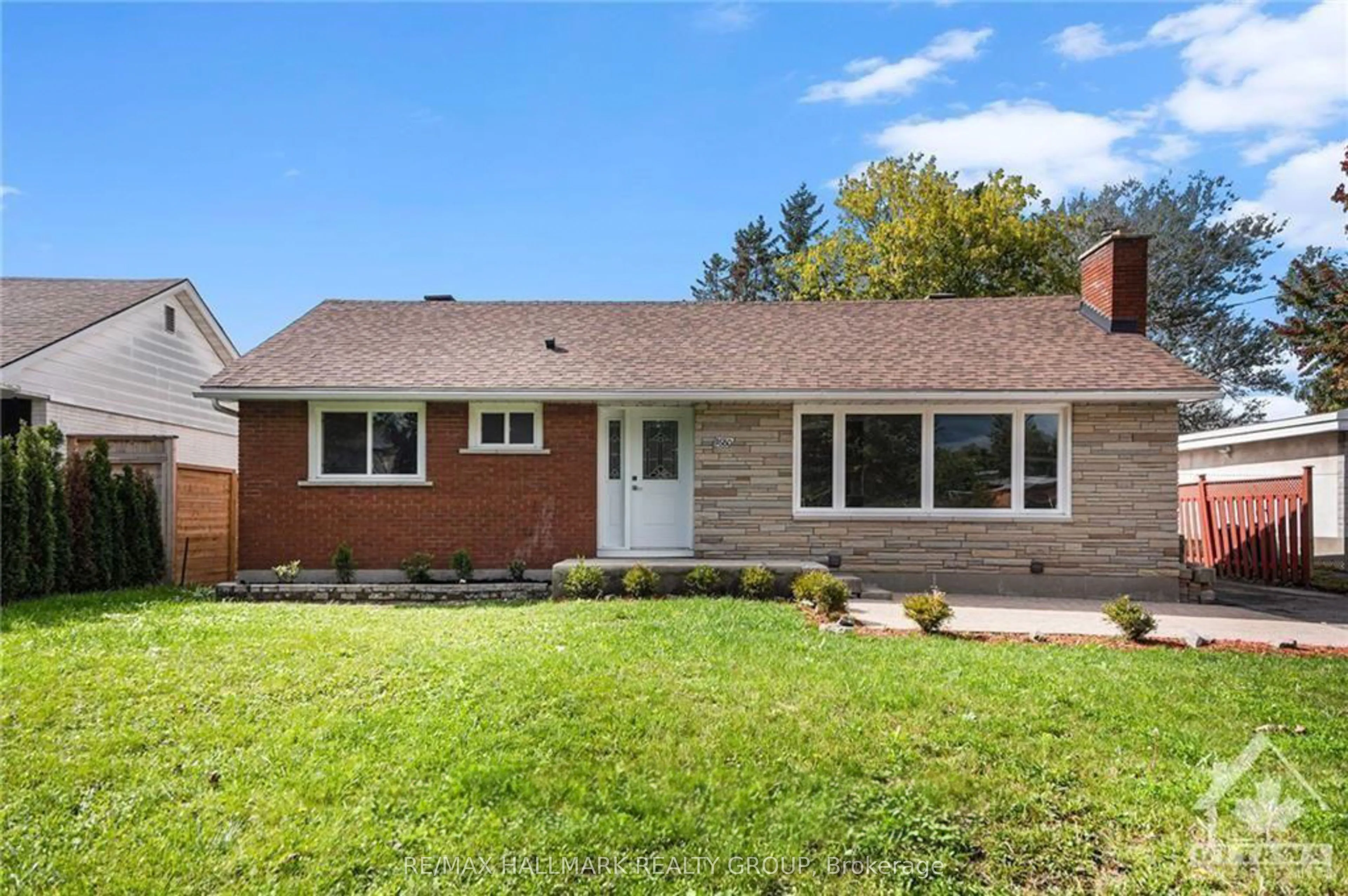 1680 Fisher Avenue, ON K2C 1X7