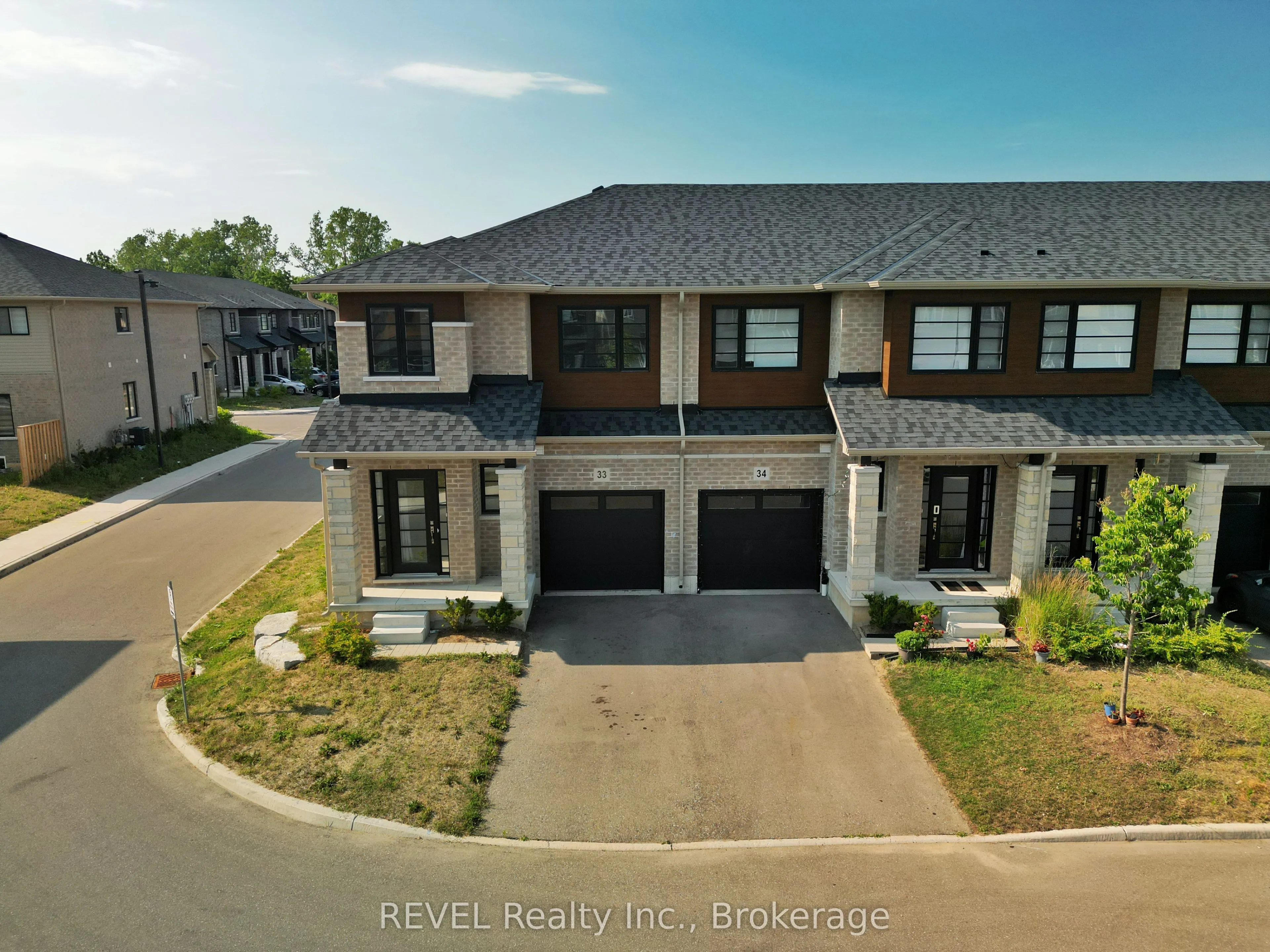 520 GREY Street, ON N3S 0K1