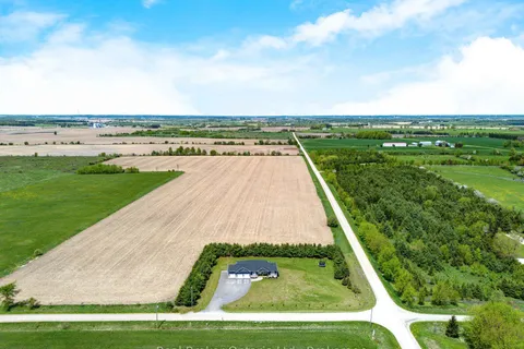 142401 15 Side Road, ON L9W 7K9