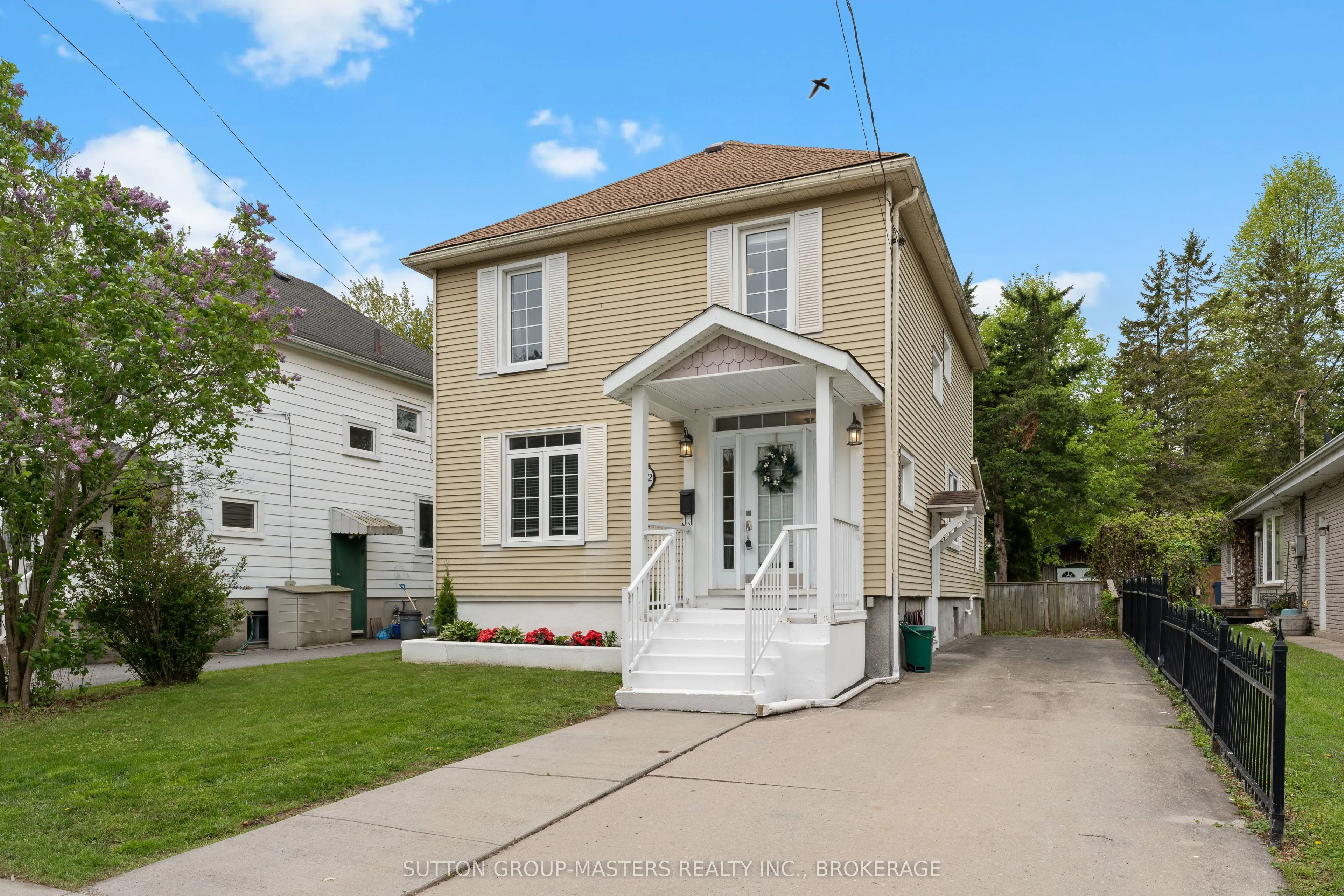 52 Pembroke Street, ON K7L 4N4