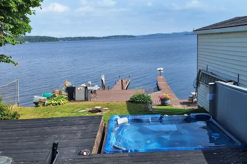 6108 Curtis Point Road, ON K0K 2X0