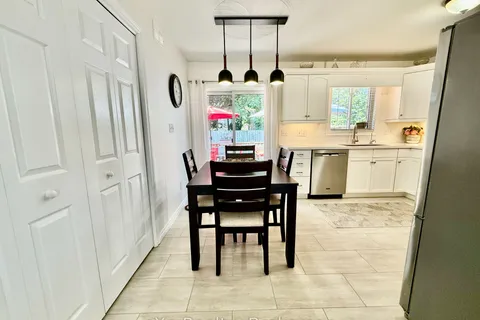 688 22nd Avenue, ON N4N 3W8