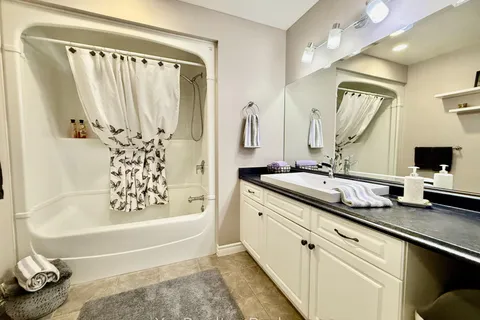 688 22nd Avenue, ON N4N 3W8