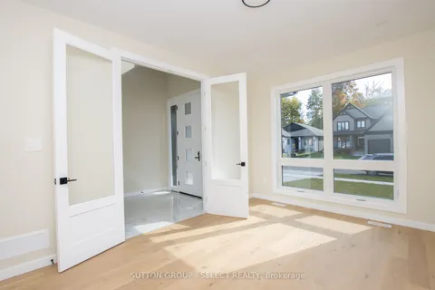 88 Optimist Drive, ON N5P 3T2