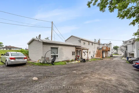 712-718 Main Street, ON K6A 1B4