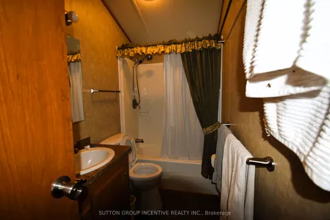 1082 Shamrock Marina Road, ON P0E 1N0