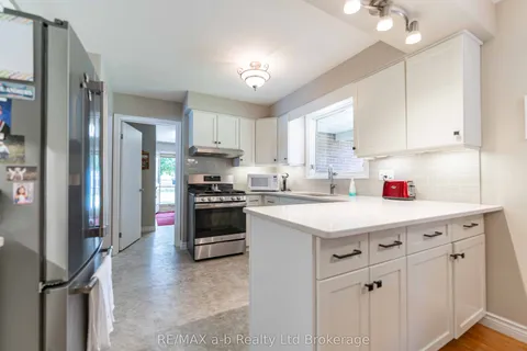 660 Goshen Road, ON N4G 4G7