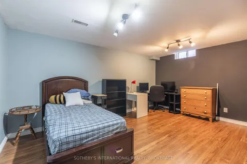 7 Honey Locust Circle, ON L2V 5E3