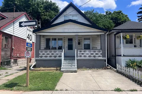 136 Robins Avenue, ON L8H 4N8