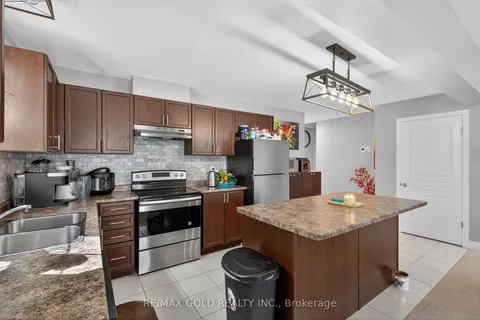 67 Fieldstream Chase, ON P1L 0A6