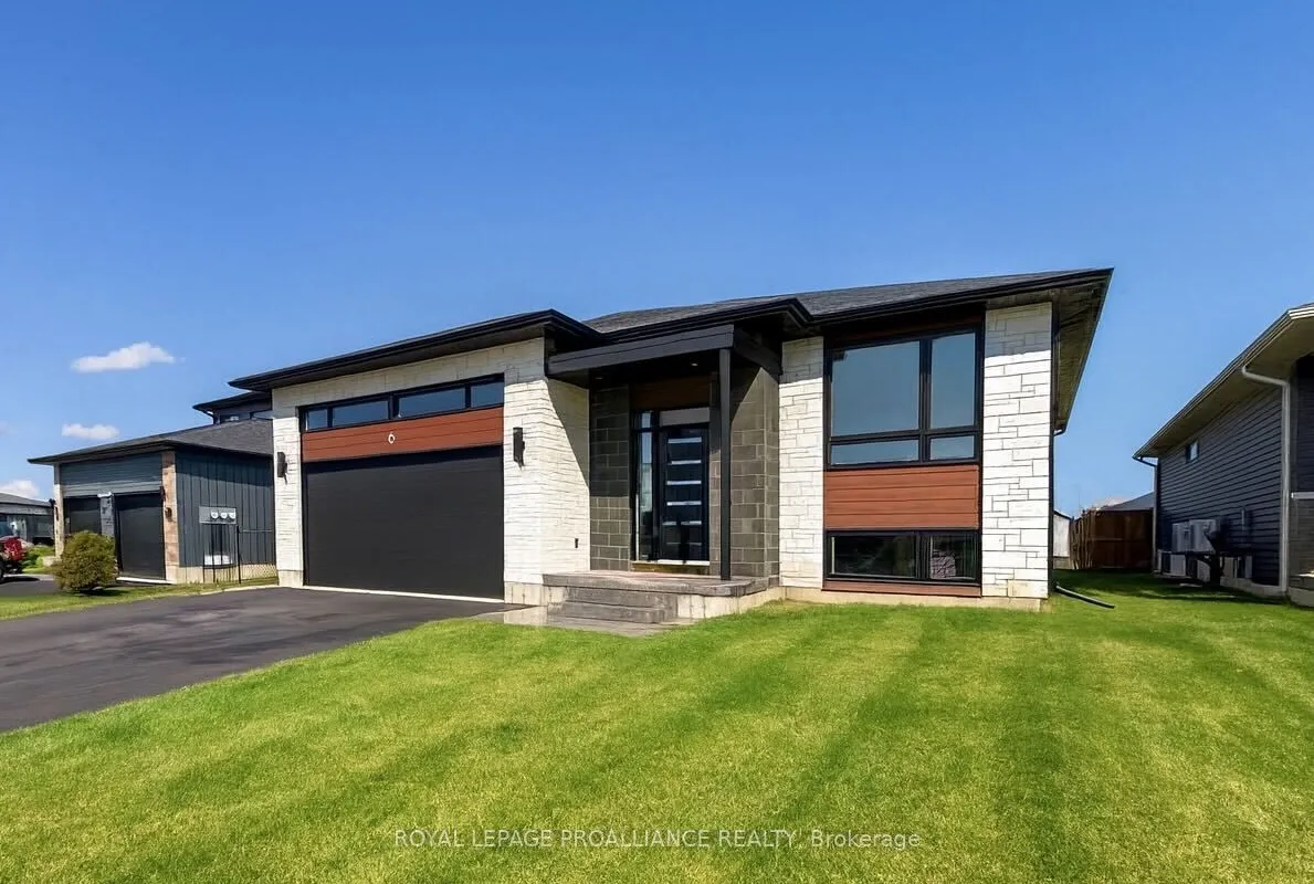 6 Horton Court, ON K8P 0H3