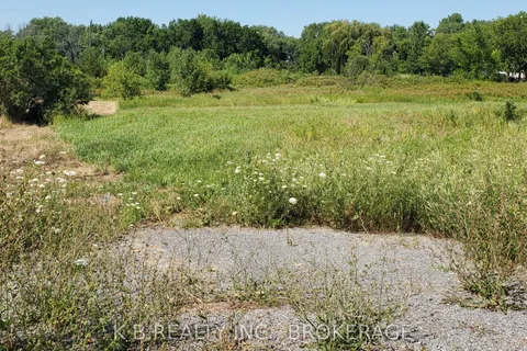 31 Dorland Drive, ON K7R 3K7