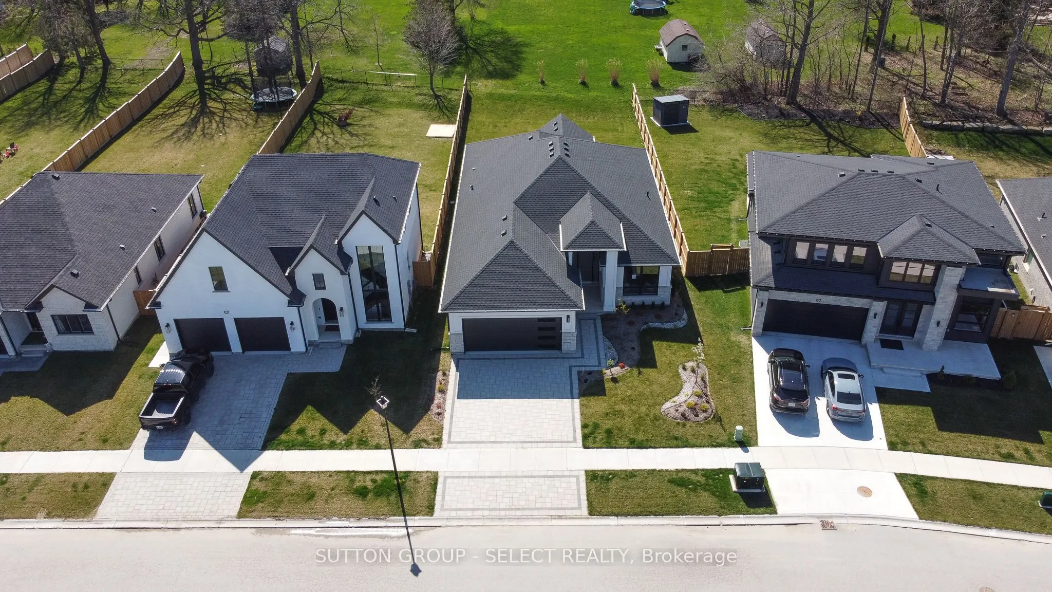 99 Optimist Drive, ON N5P 0G4