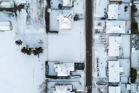 1727 Rosebella Avenue, ON K1T 1G2