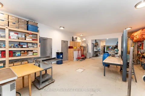 2015 141 Highway, ON P0B 1M0