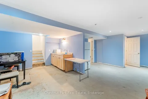 2015 141 Highway, ON P0B 1M0