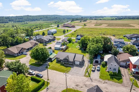 17 Meadow Street, ON K0J 1K0