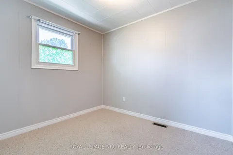 100 Knoll Street, ON L3K 5A9