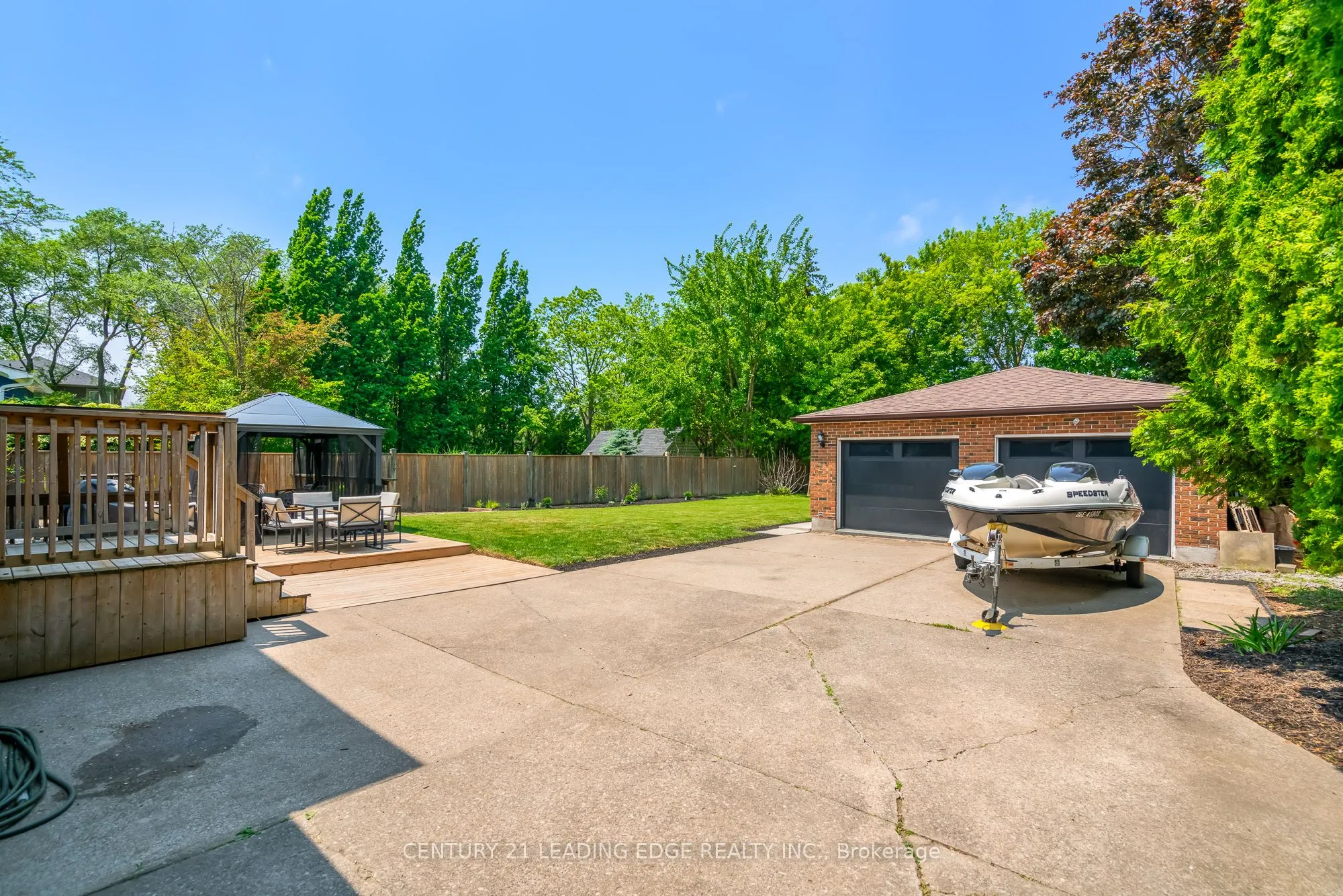 1182 Lakeshore Road, ON L2R 6P9