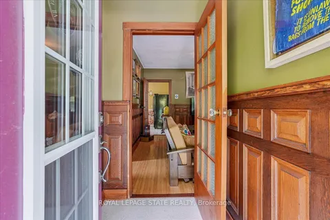 94 Centre Street, ON L0S 1J0