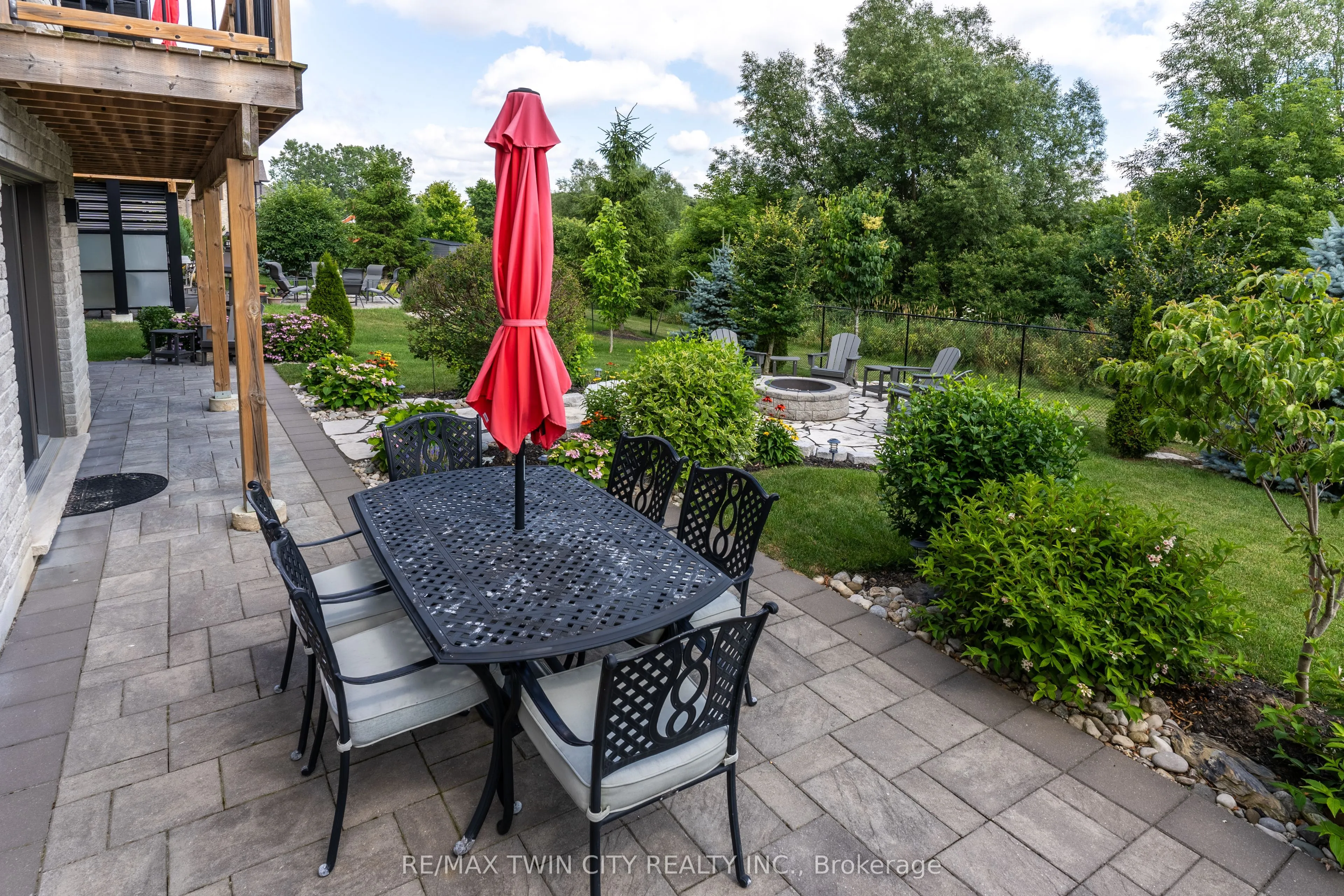 147 Robin Ridge Drive, ON N0L 1B0