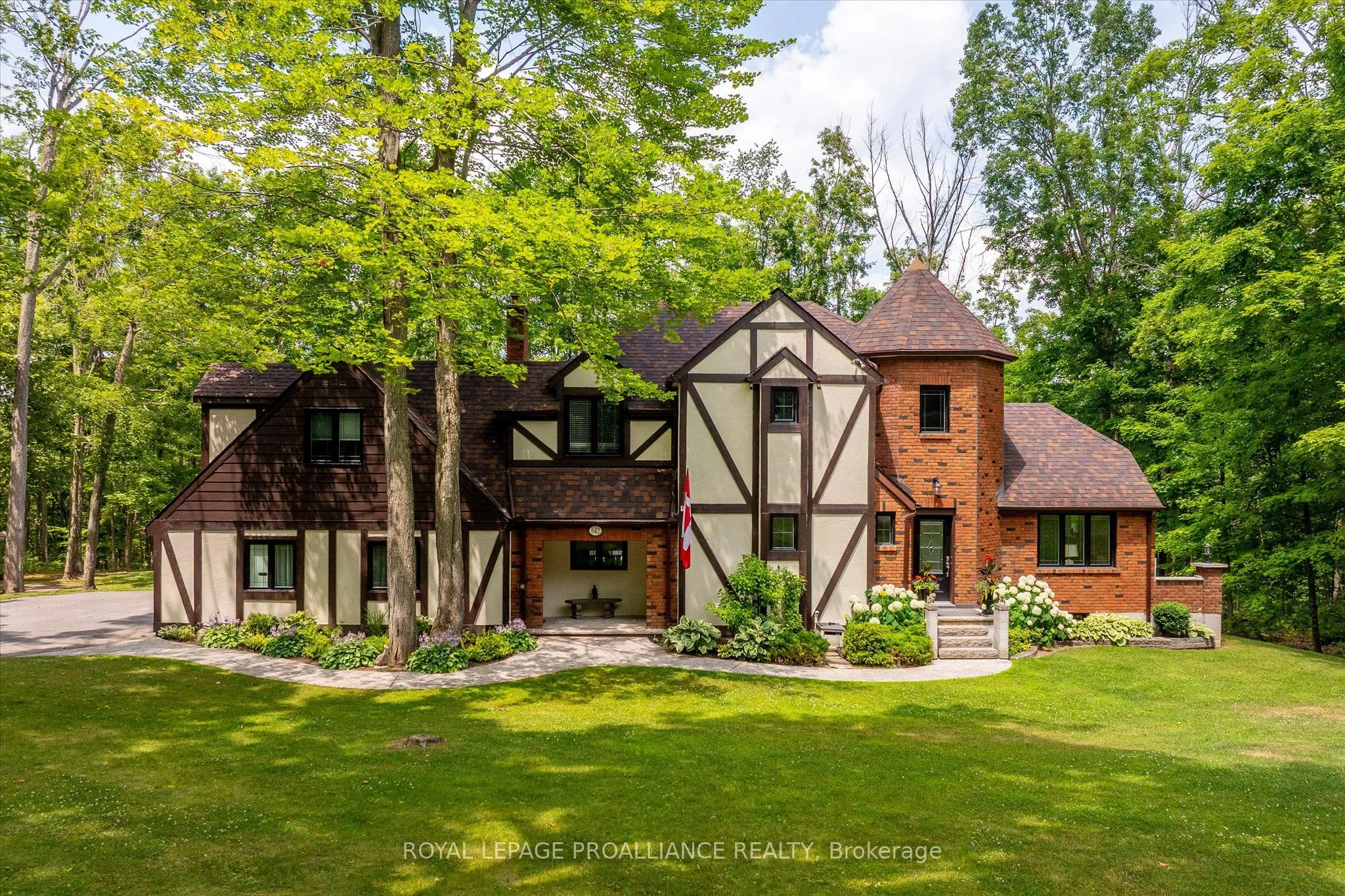 642 Dinsdale Street, ON K0L 1H0