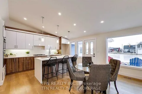 36 Dickinson Avenue, ON N0E 1M0