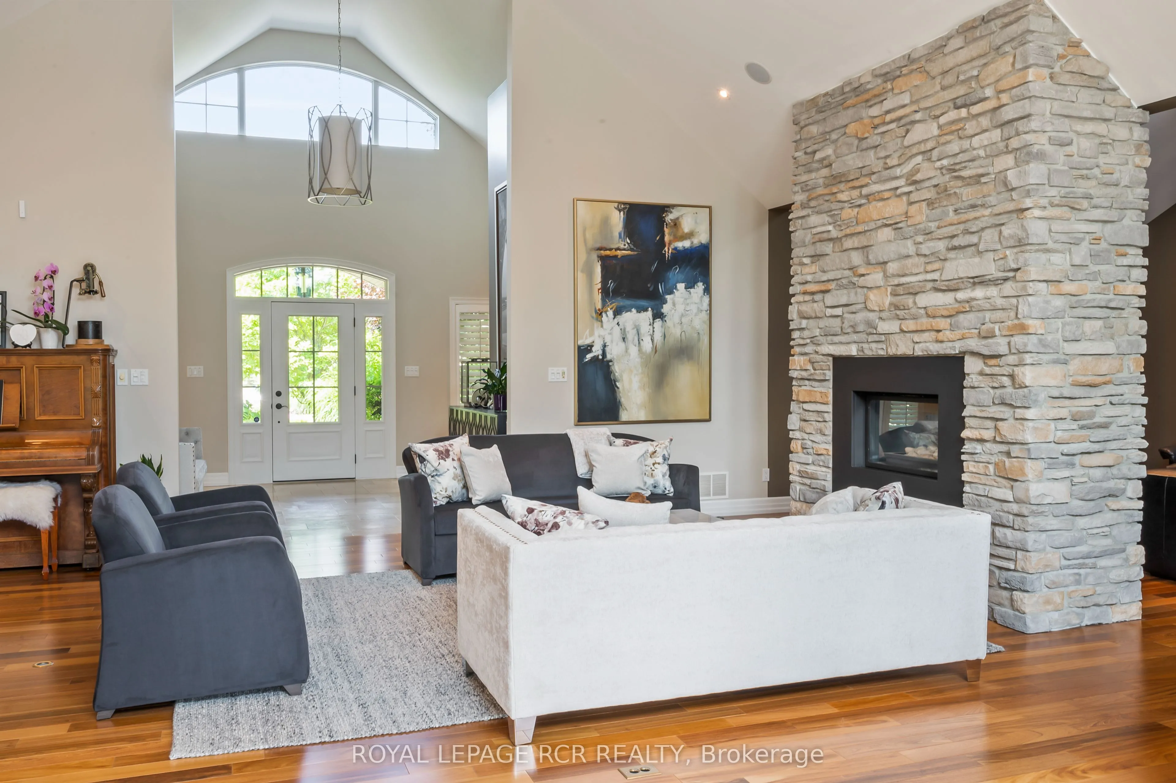 9727 Dundas Street, ON N0B 1T0