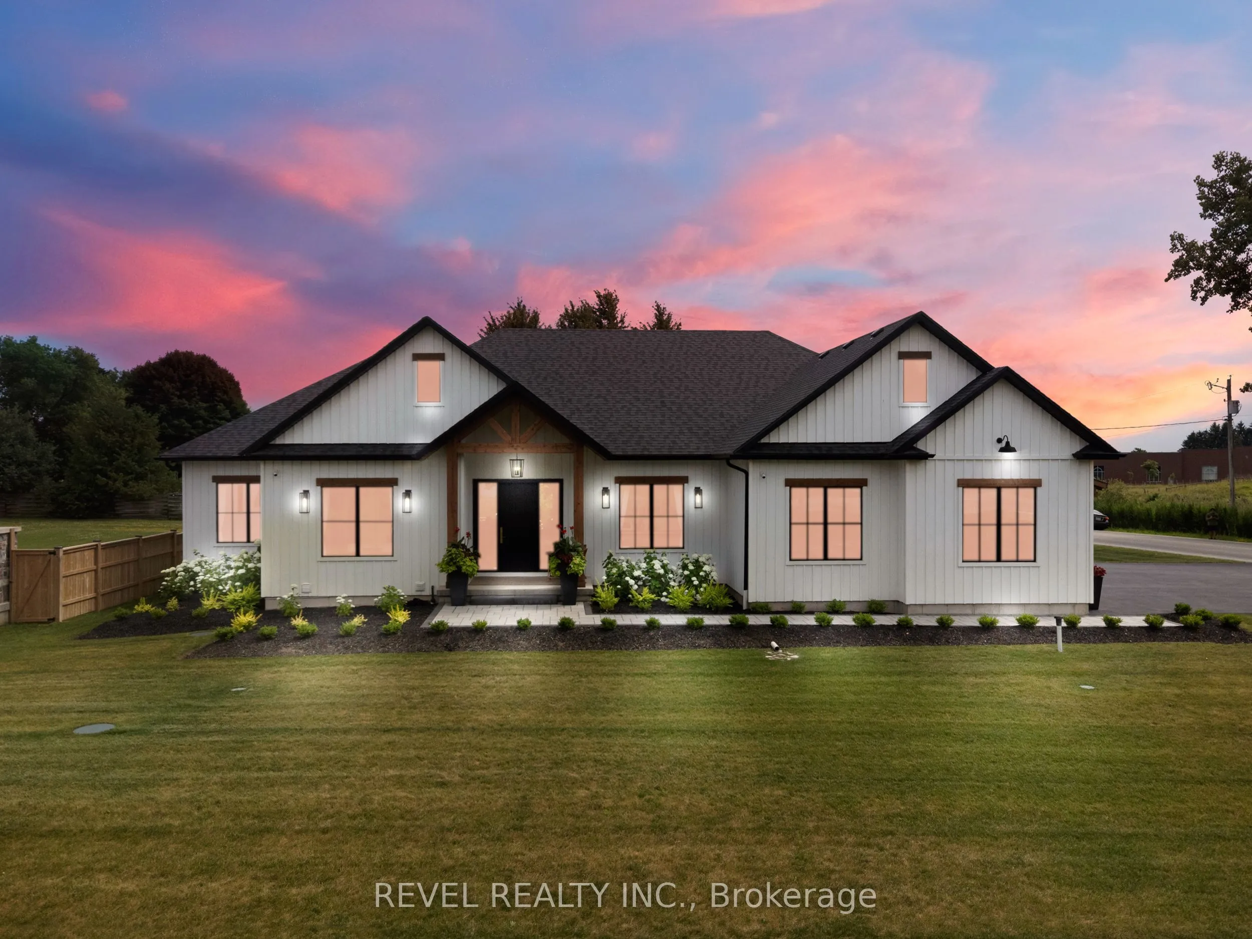 4678 Lobsinger Line, ON N0K 1L0