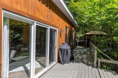 11 Fire Route 27 N/A, ON K0L 1J0