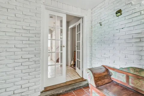 348 Barrick Road, ON L3K 4B5