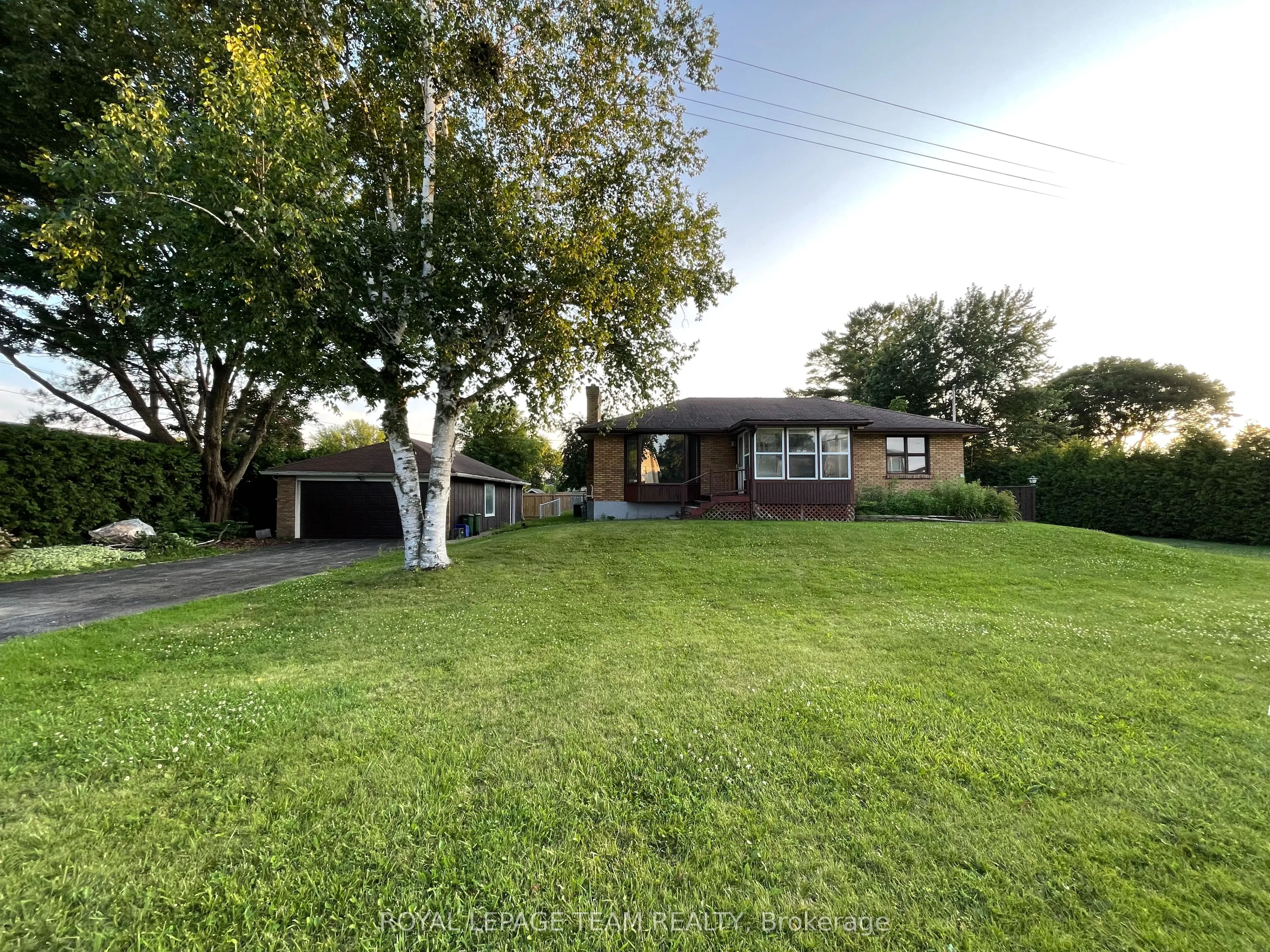 20 Brook Lane, ON K2G 1S2