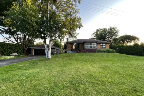 20 Brook Lane, ON K2G 1S2