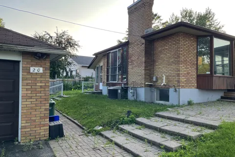 20 Brook Lane, ON K2G 1S2