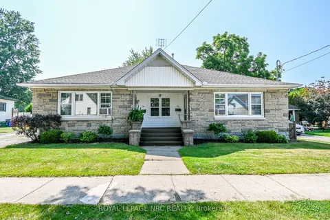 732-734 Steele Street, ON L3K 4Z2