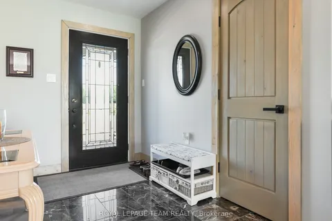 1016 Castleford Road, ON K7V 3Z8