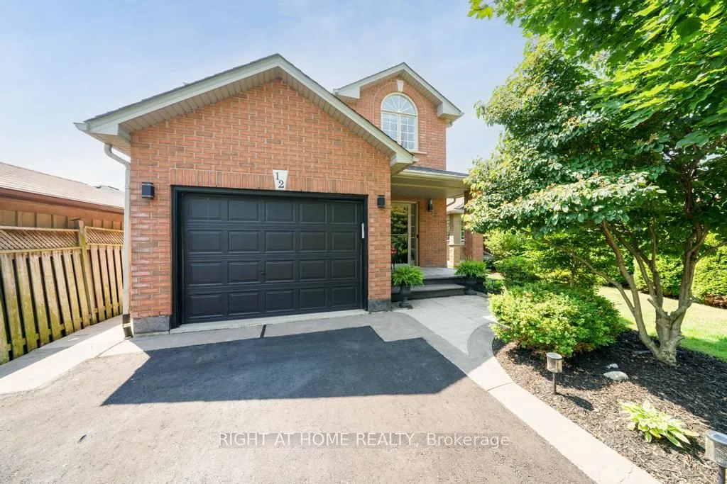 12 Valridge Court, ON L9G 4Y5