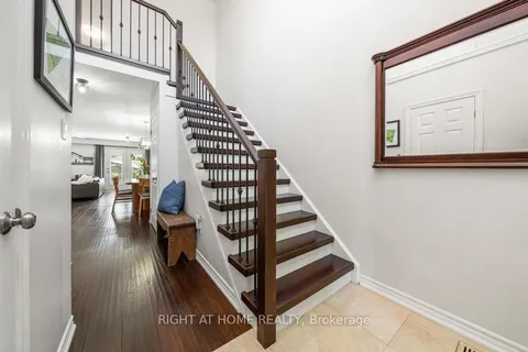 12 Valridge Court, ON L9G 4Y5