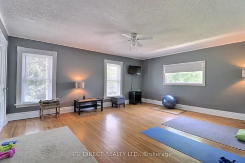 104 North Street, ON N7G 1Z5